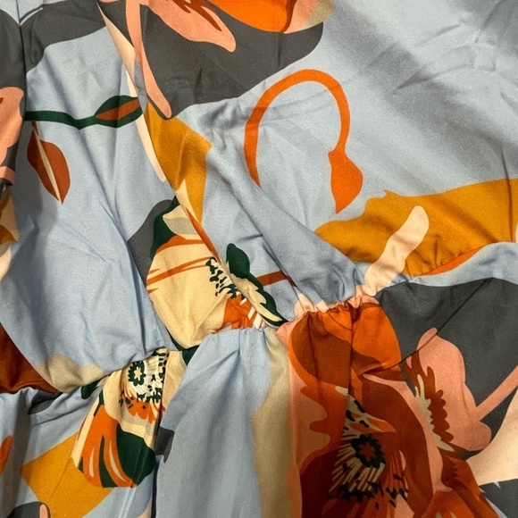 New Floral lantern sleeves wrap style blouse size 2X plus size 🌺 CB 1 - Picture 3 of 5